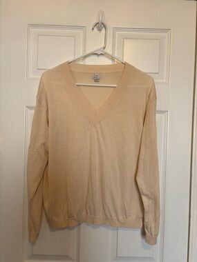 Light V-Neck Sweater A New Day
